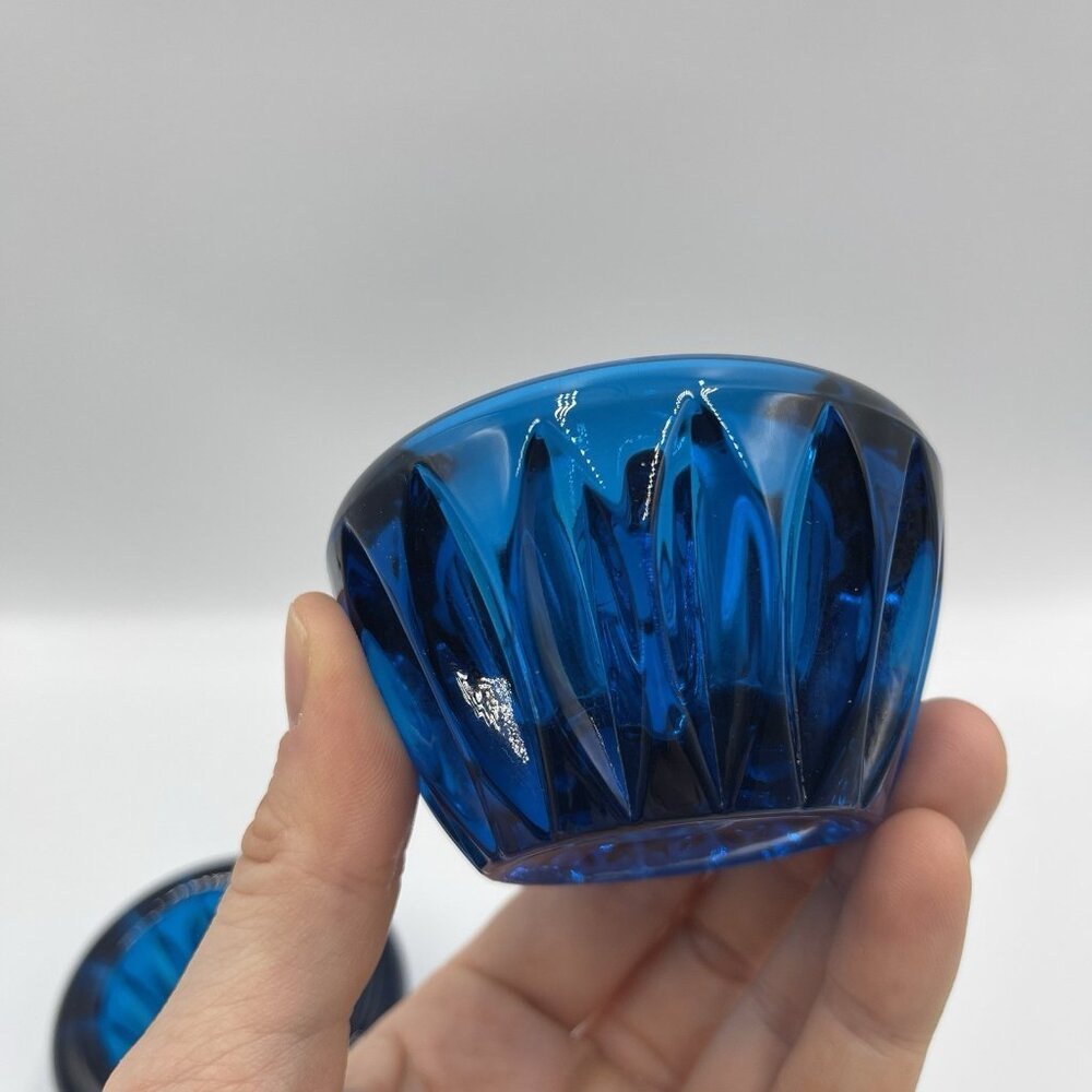Stunning Pair Viking Glass Blue Diamond Ribbed Candleholders Vintage - Picture 8 of 16